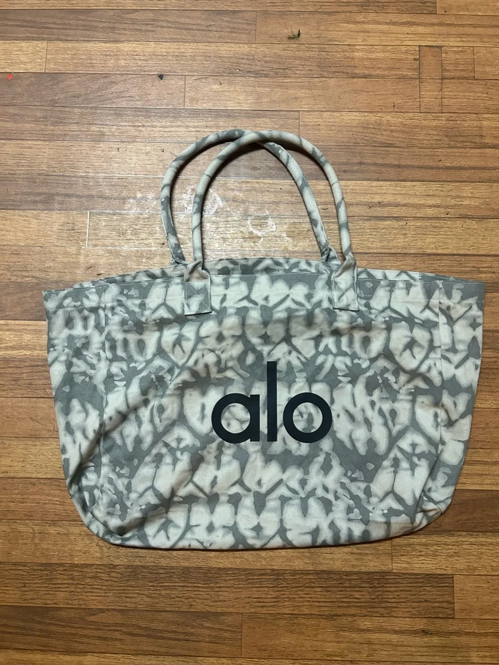 ALO Yoga Gray Tie-Dye Canvas Tote
